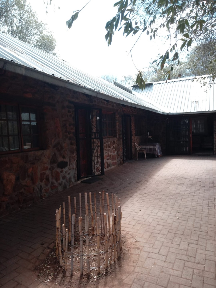 3 Bedroom Property for Sale in Groot Marico Rural North West